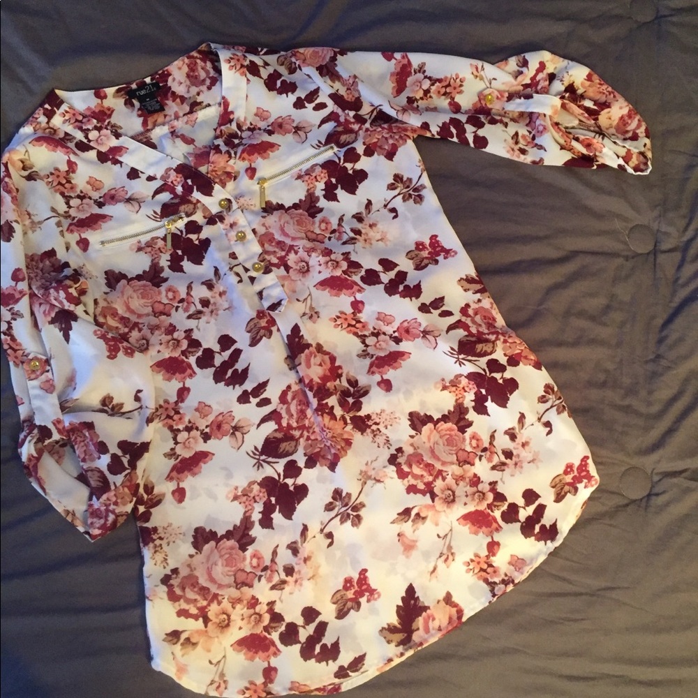 Rue 21 floral blouse